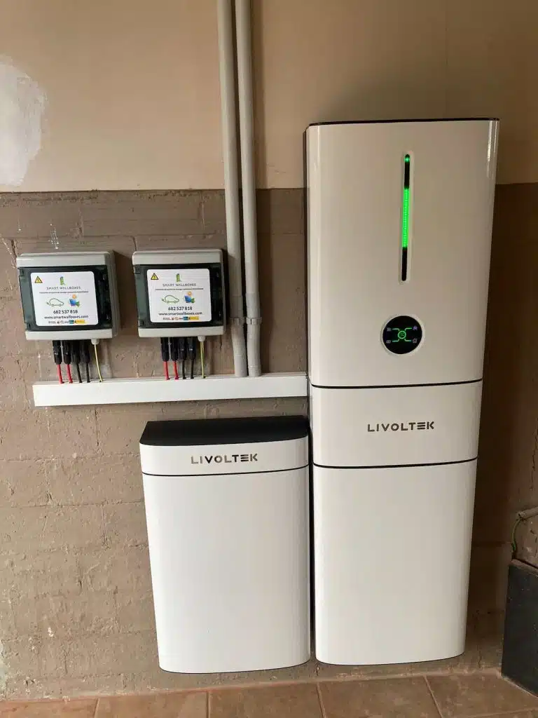Instalación de Batería Solar: Guía Completa para Aprovechar al Máximo tu Energía Renovable 3 Sistema fotovoltaico Livoltek Full Backup
