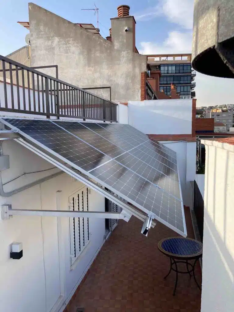 Legalizar una instalación fotovoltaica en Cataluña: Guía para 2024 4 Los mejores instaladores de placas solares