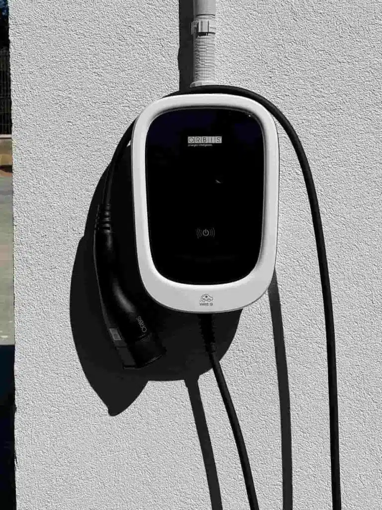 Cargador para Vehículo Eléctrico Orbis Viaris: Eficiencia y Tecnología de Vanguardia 7 Orbis Viaris ISI en vivienda