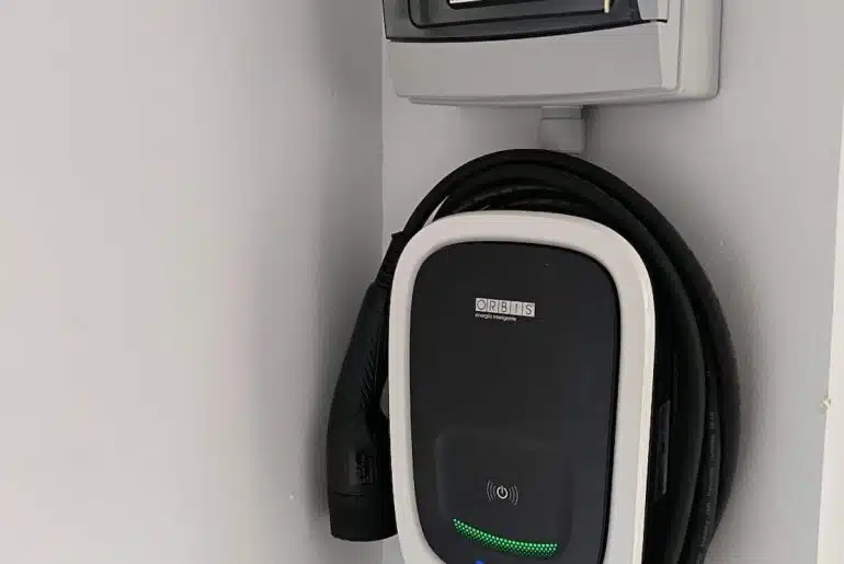 Mennekes Tipo 2: La clave para la recarga de vehículos eléctricos en Europa 8 Orbis Viaris ISI en vivienda